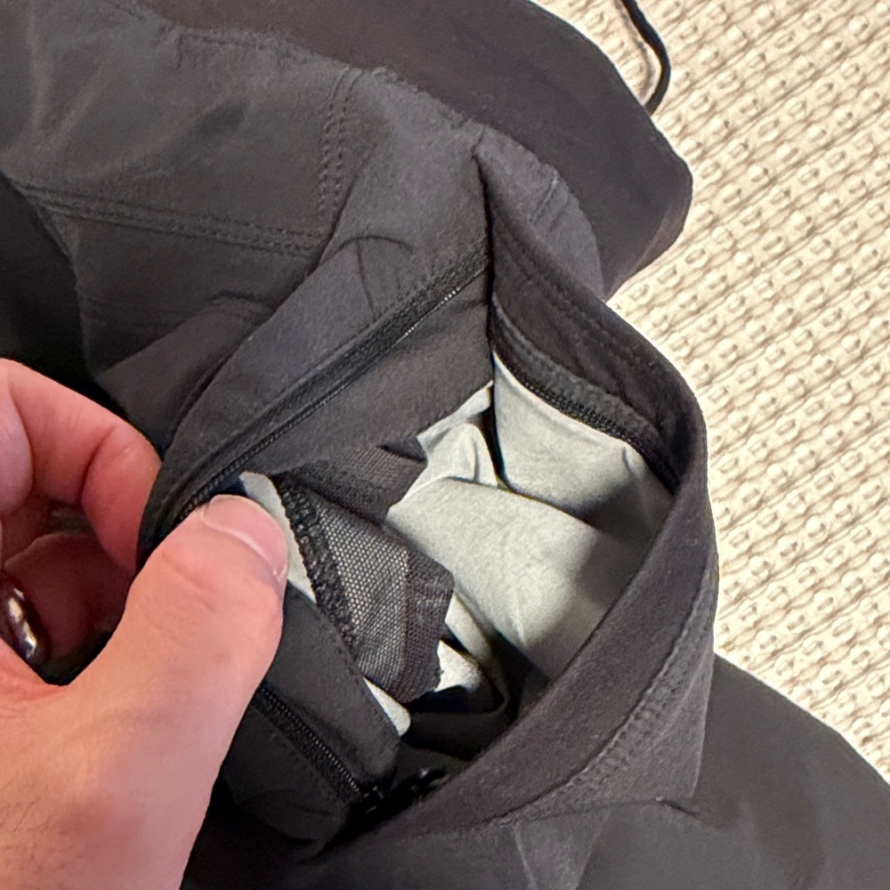 lululemon athletica Black Men's Lightweight Joggers - Picture 3 of 6